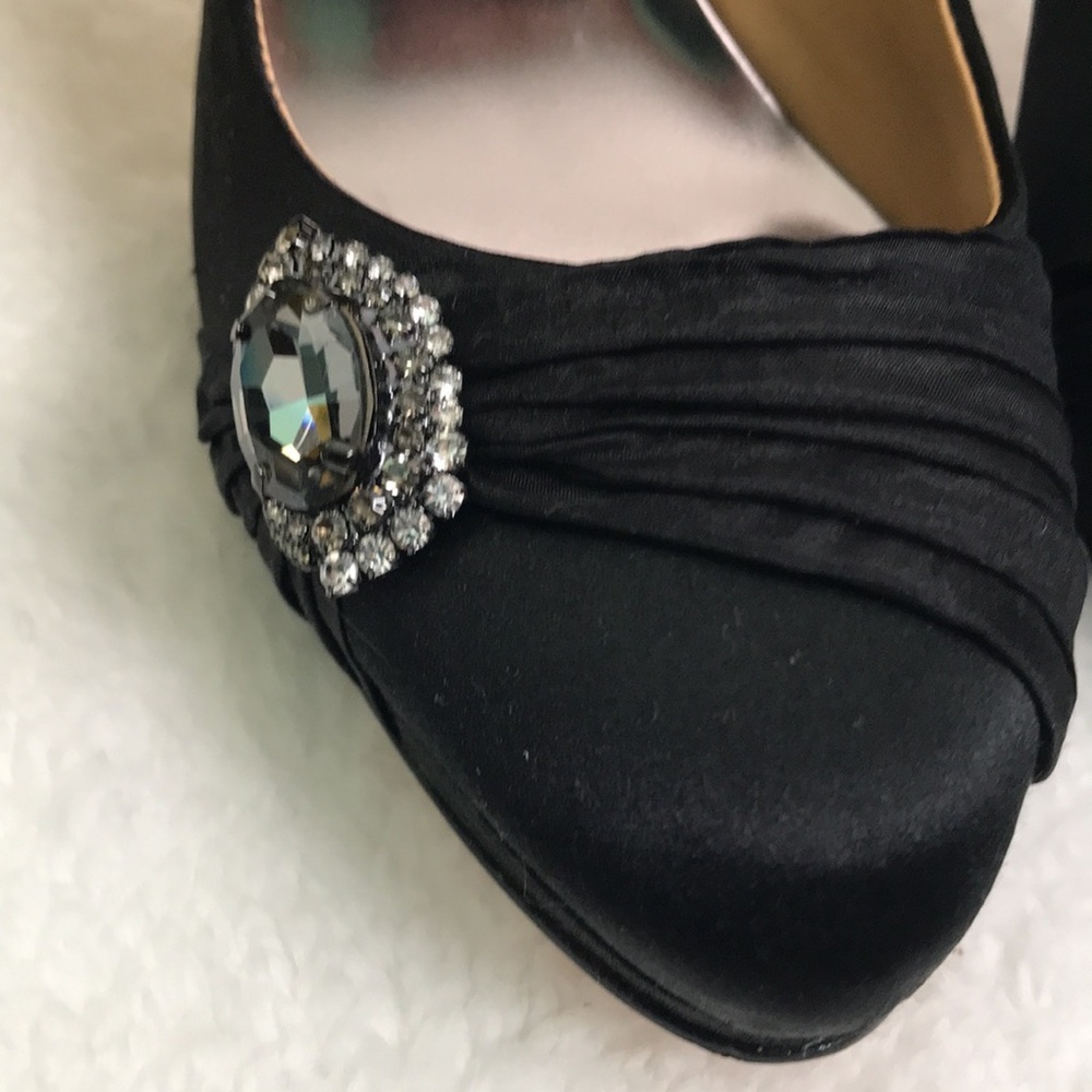 Badgley Mischka Odell Black Satin Heels - Picture 7 of 9